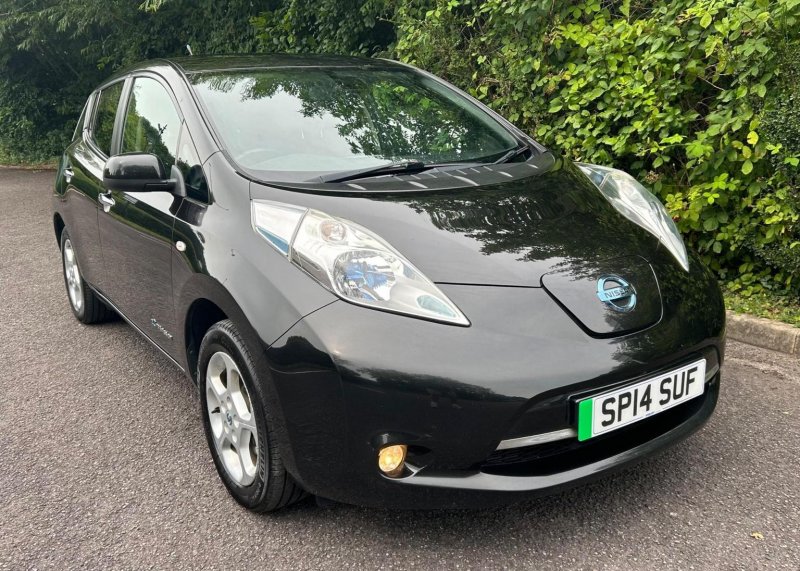 NISSAN LEAF