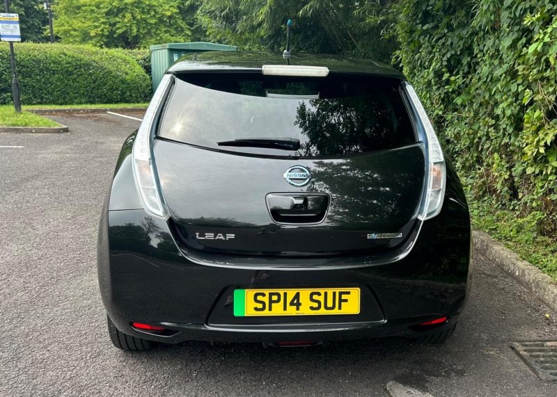 NISSAN LEAF