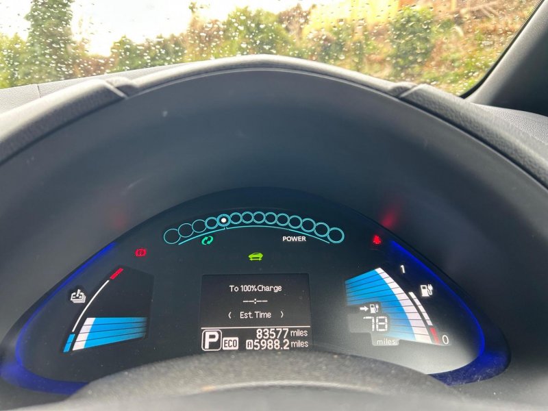 NISSAN LEAF